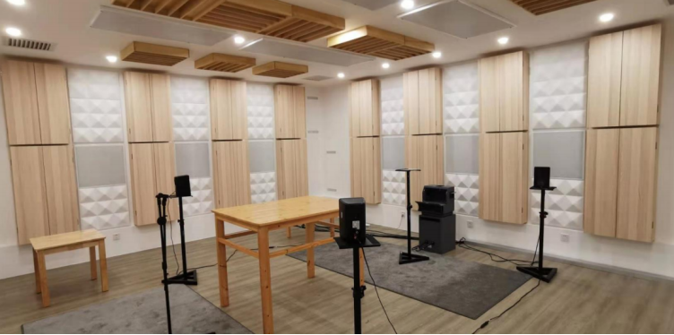 Case of soundproof room