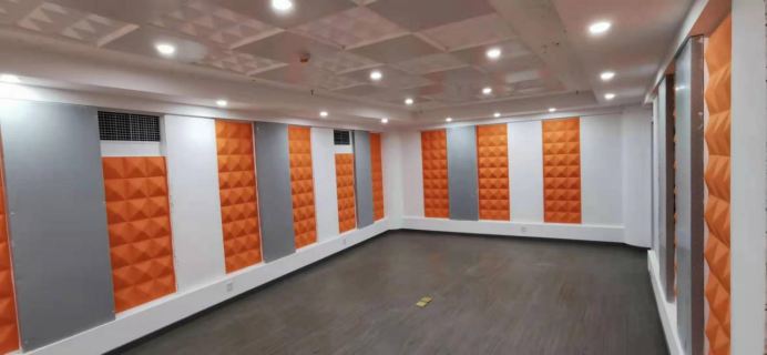 Case of soundproof room